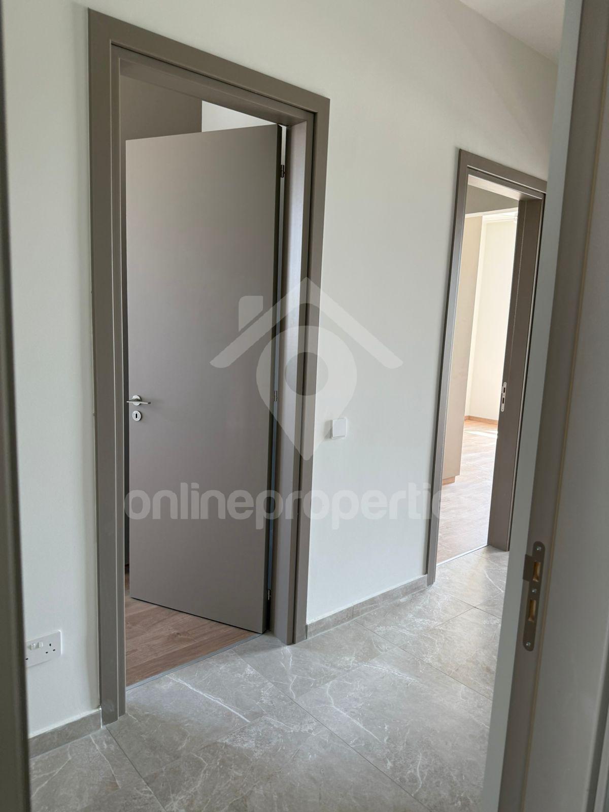 To change image, hover mouse over thumbnails below