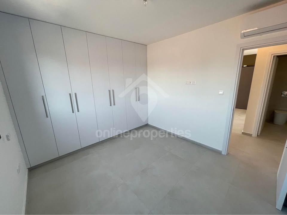 To change image, hover mouse over thumbnails below