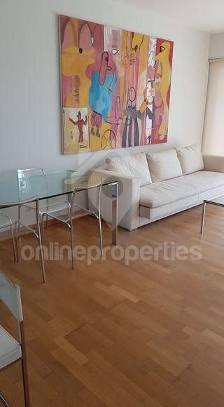 To change image, hover mouse over thumbnails below