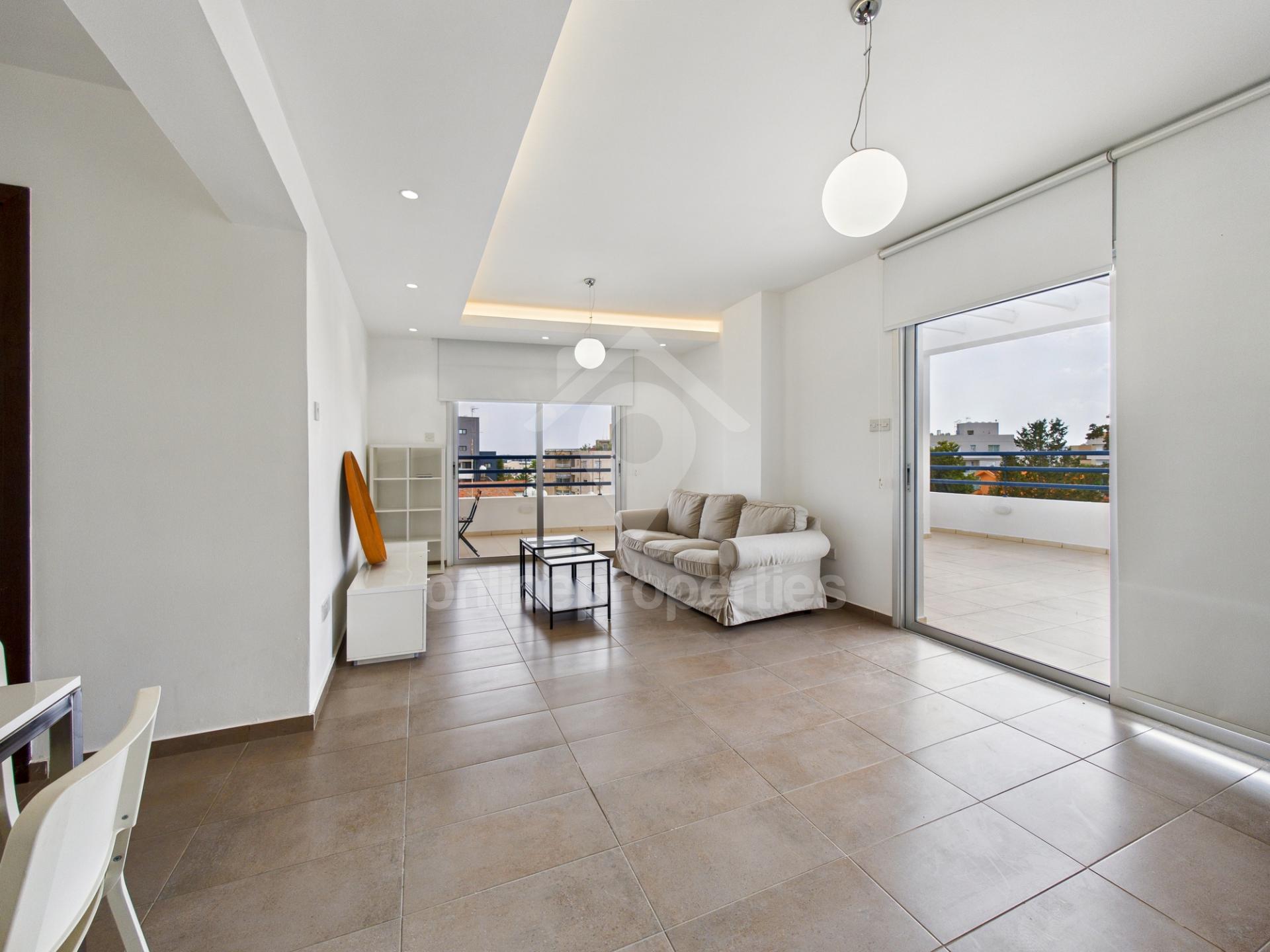 To change image, hover mouse over thumbnails below