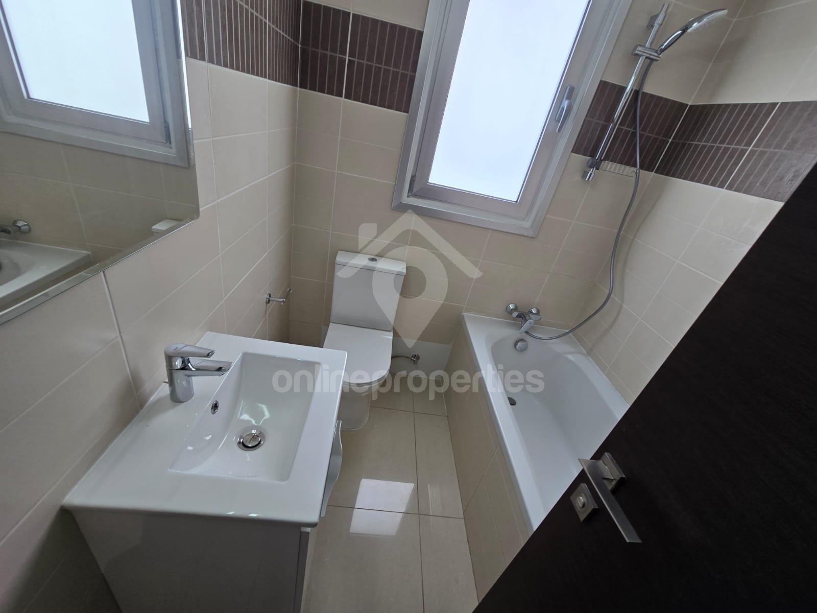 To change image, hover mouse over thumbnails below