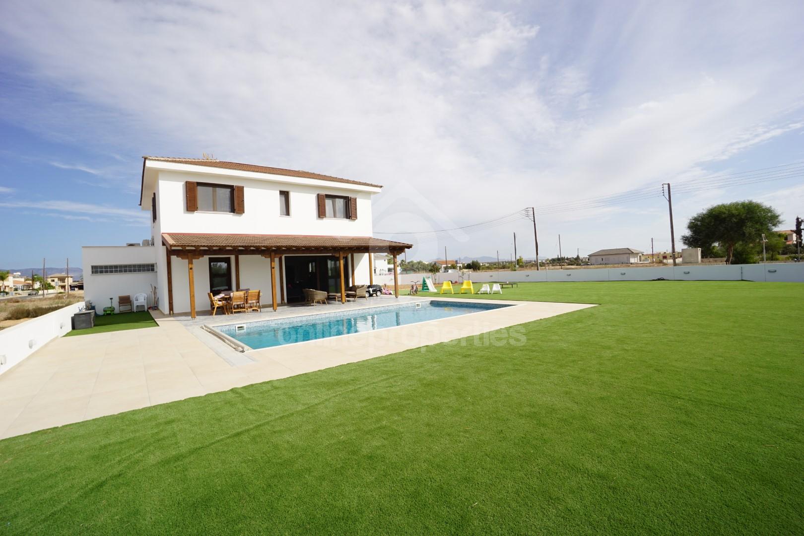 To change image, hover mouse over thumbnails below