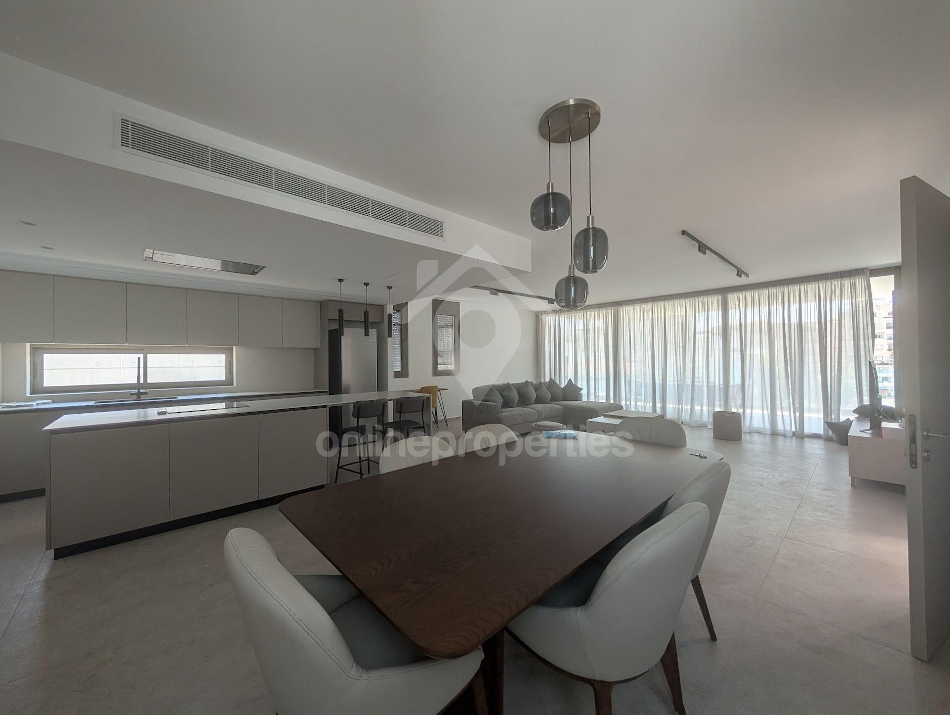 To change image, hover mouse over thumbnails below