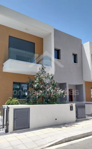 To change image, hover mouse over thumbnails below