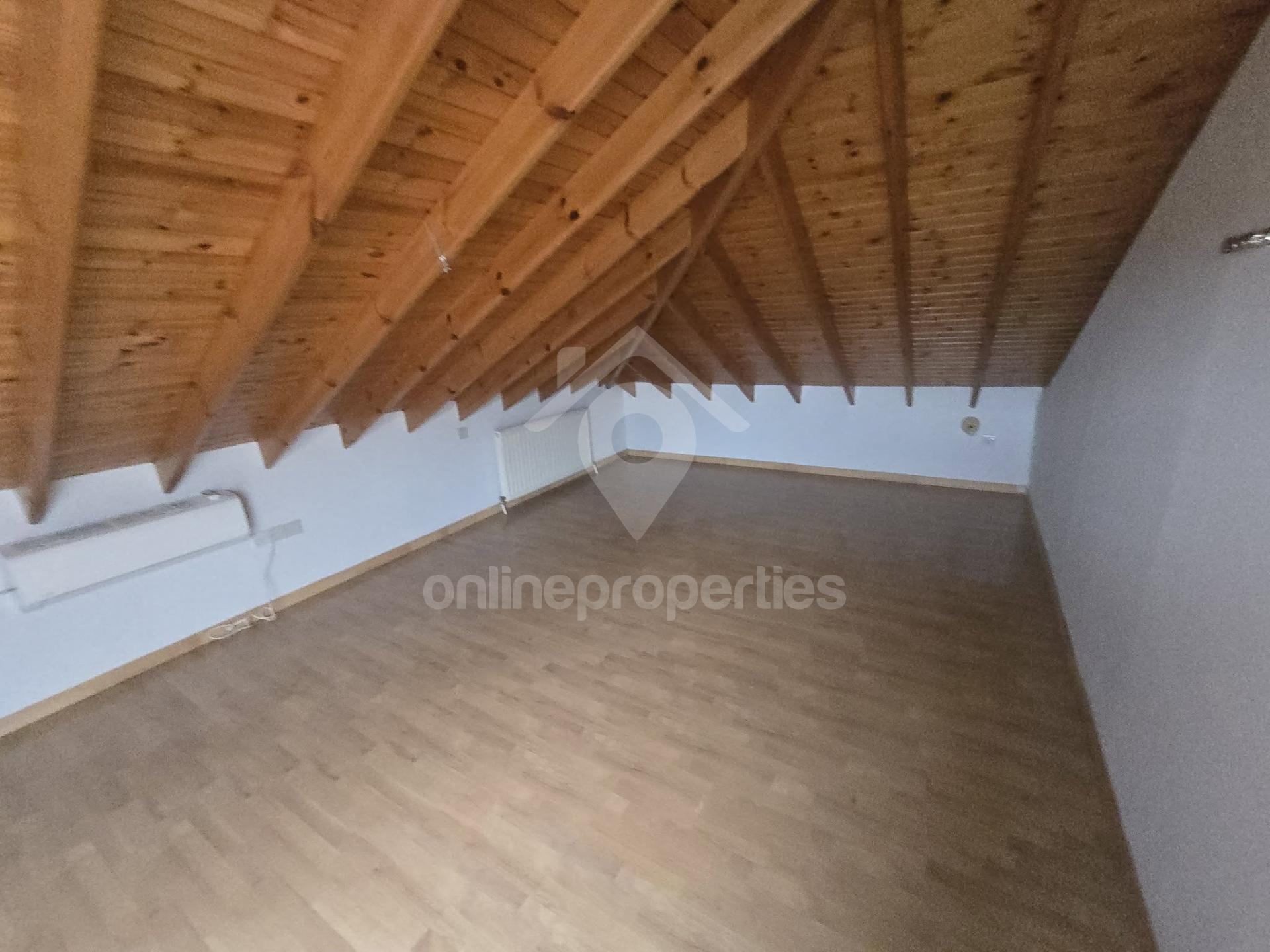 To change image, hover mouse over thumbnails below