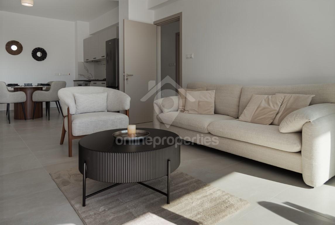 To change image, hover mouse over thumbnails below