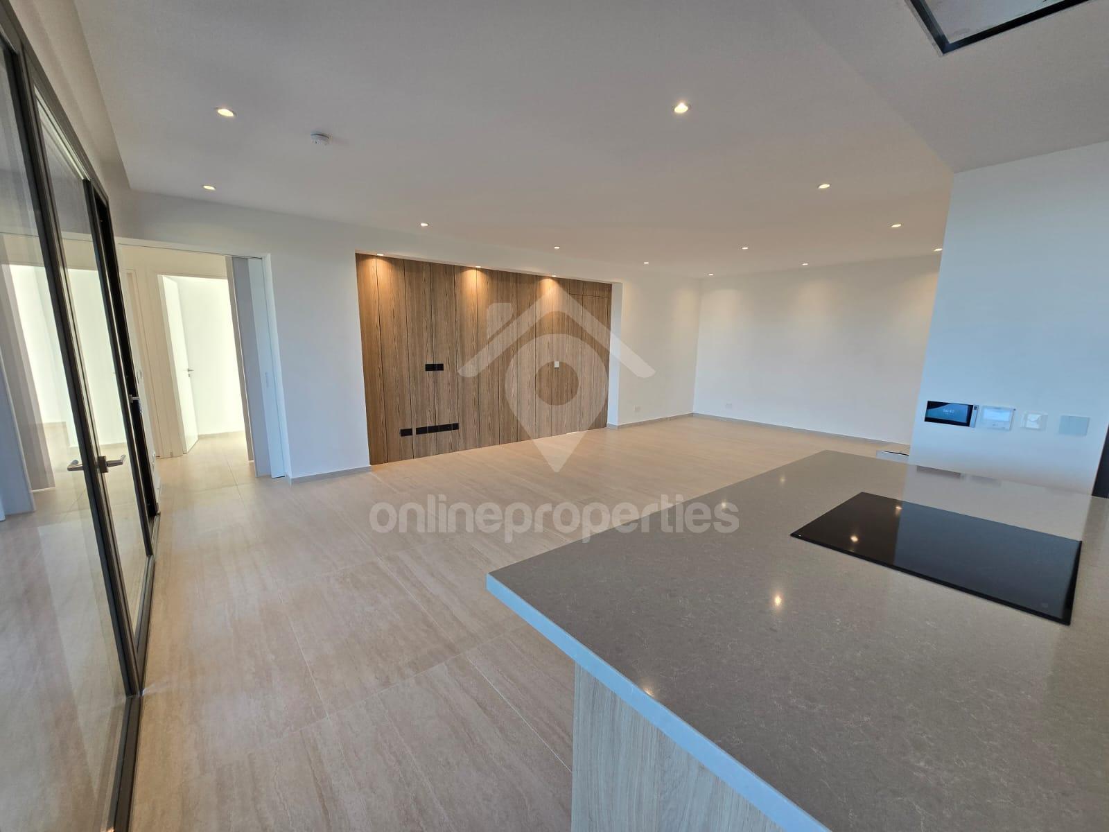 To change image, hover mouse over thumbnails below